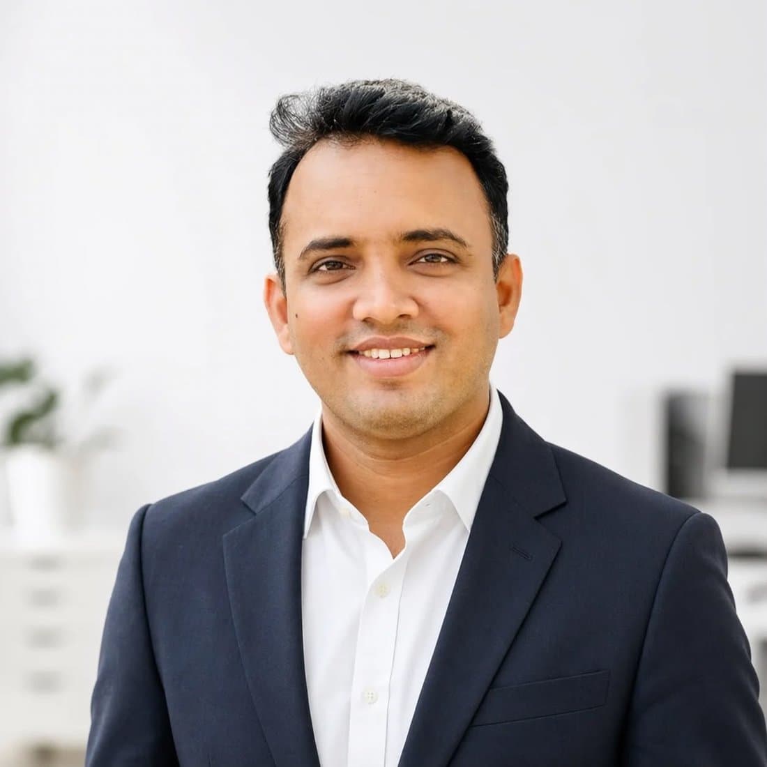 Shaheen Mahmud, business analyst